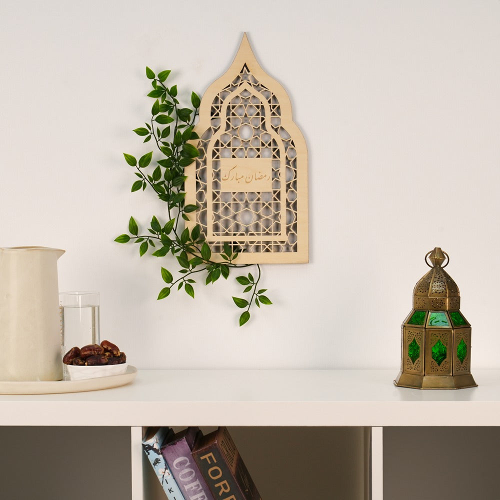 Ramadan & Eid Al-Fitr Wooden Door Wreath & Table Display